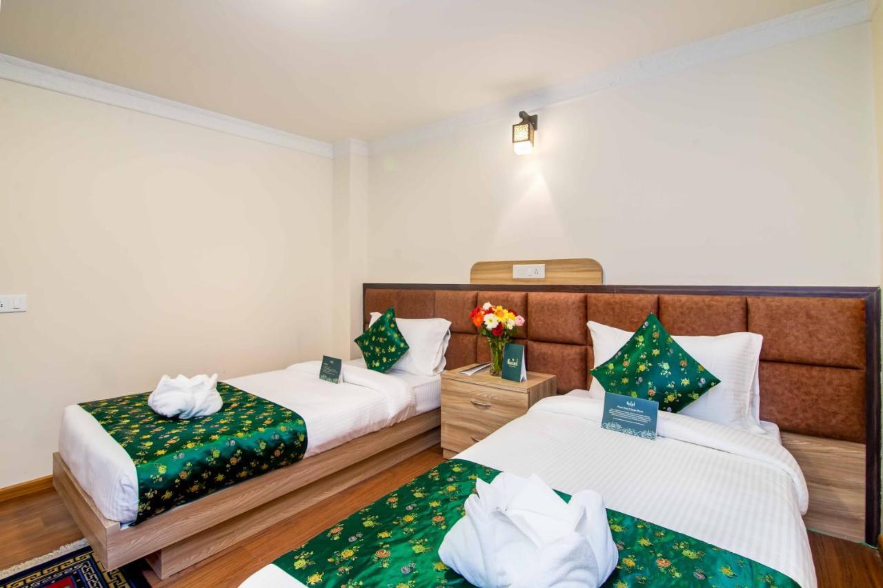Muscatel Central Hotel - Dzeemkhang جانجتوك المظهر الخارجي الصورة