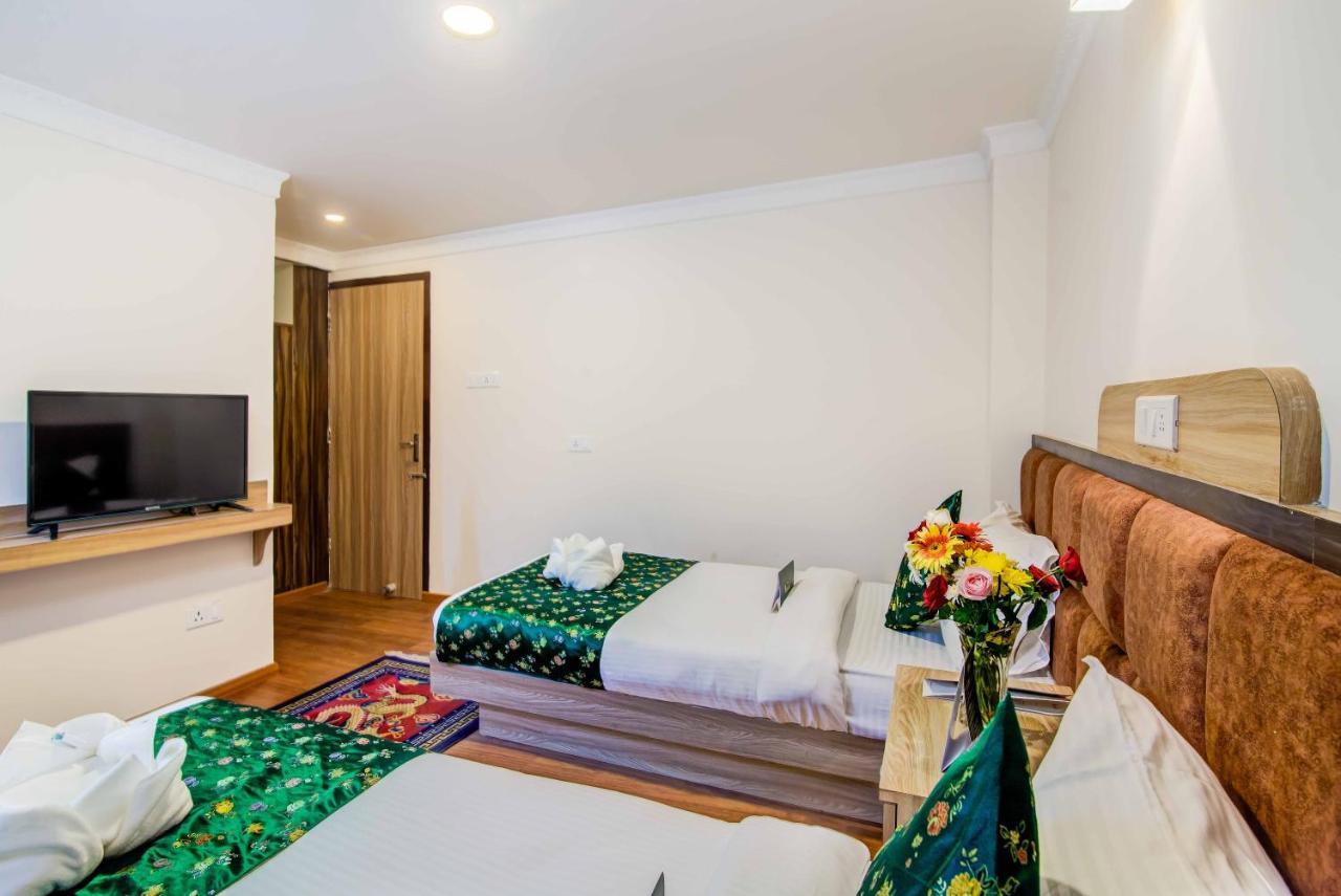 Muscatel Central Hotel - Dzeemkhang جانجتوك المظهر الخارجي الصورة