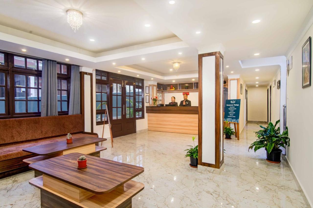 Muscatel Central Hotel - Dzeemkhang جانجتوك المظهر الخارجي الصورة