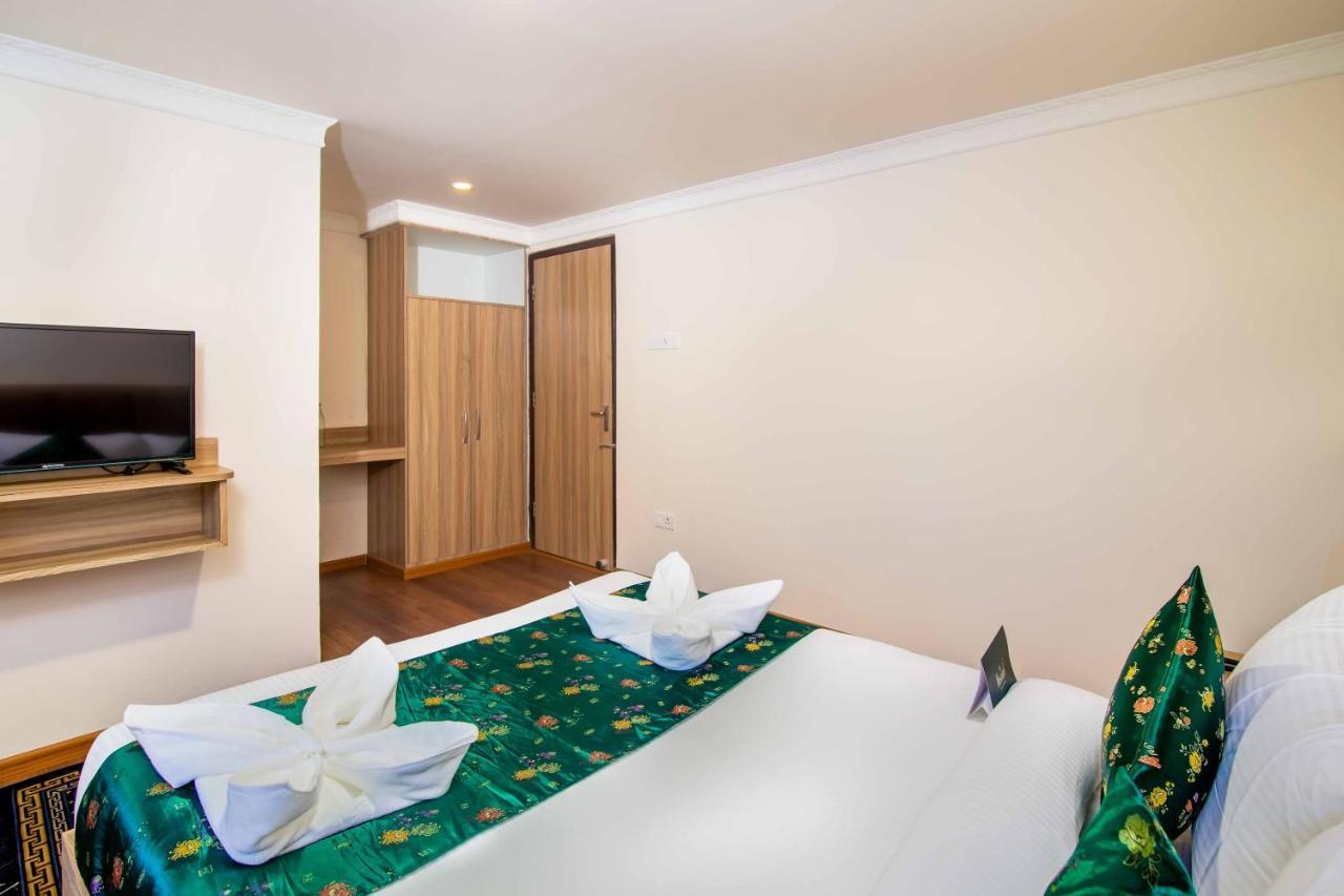 Muscatel Central Hotel - Dzeemkhang جانجتوك المظهر الخارجي الصورة