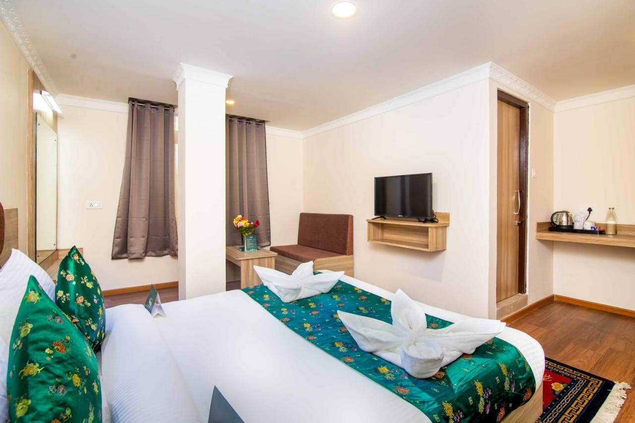 Muscatel Central Hotel - Dzeemkhang جانجتوك المظهر الخارجي الصورة