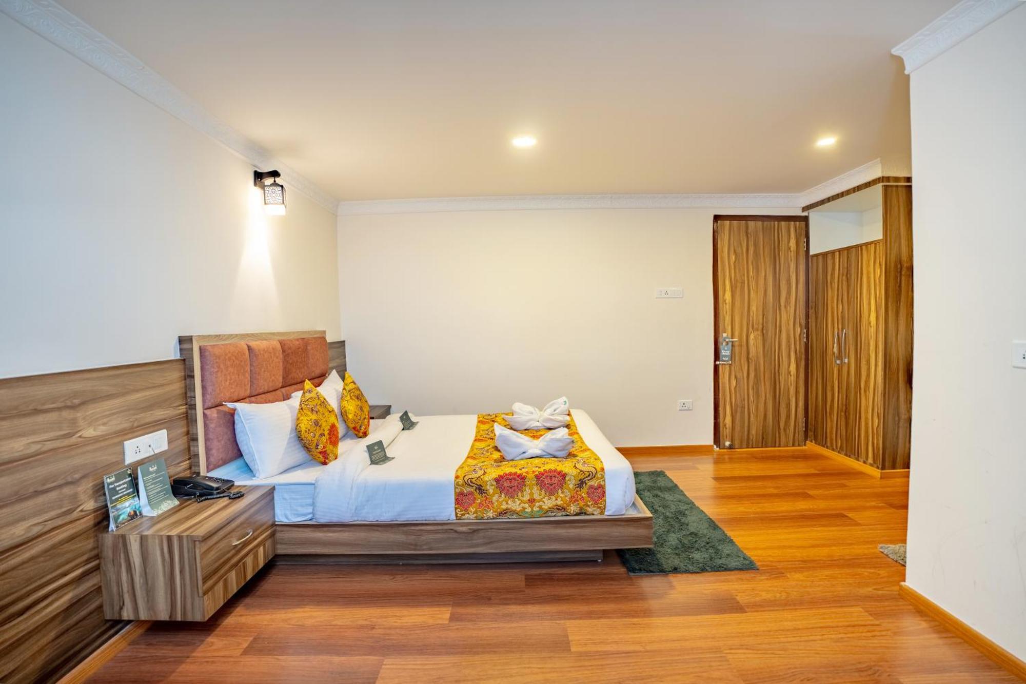 Muscatel Central Hotel - Dzeemkhang جانجتوك المظهر الخارجي الصورة