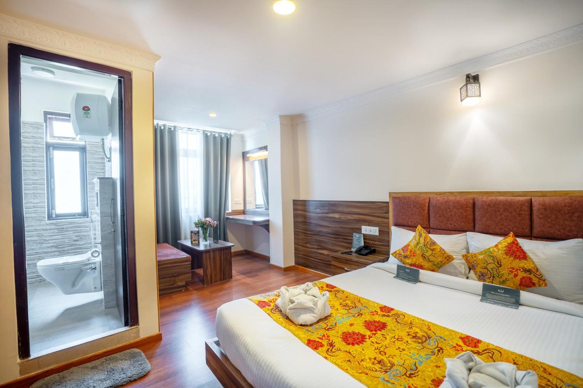 Muscatel Central Hotel - Dzeemkhang جانجتوك المظهر الخارجي الصورة